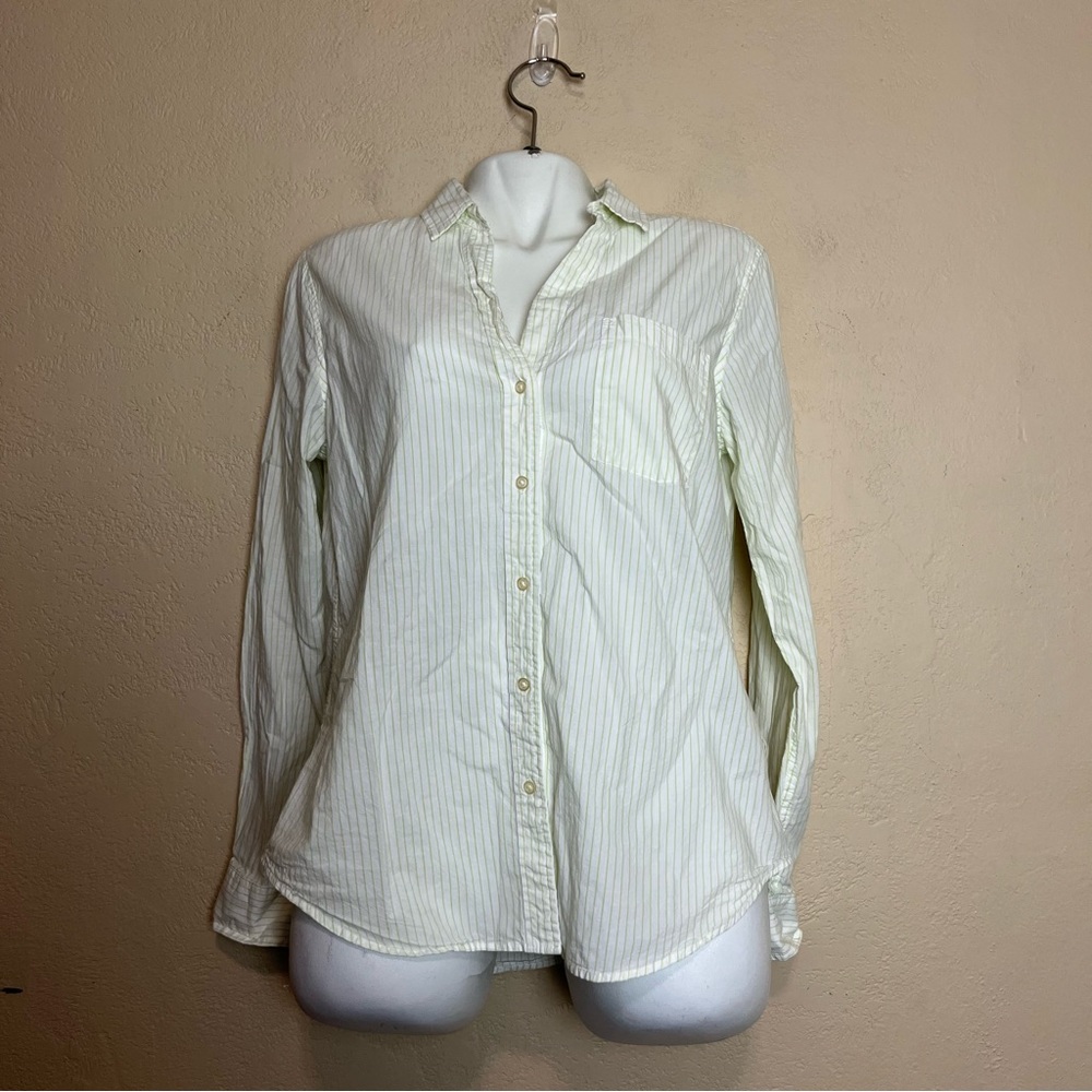 5/$25 Gap‎ women long sleeve botamos down white/green striped shirt size large